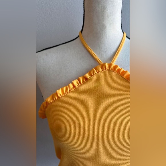 Zara yellow ribbed ruffle halter top - Picture 3 of 3